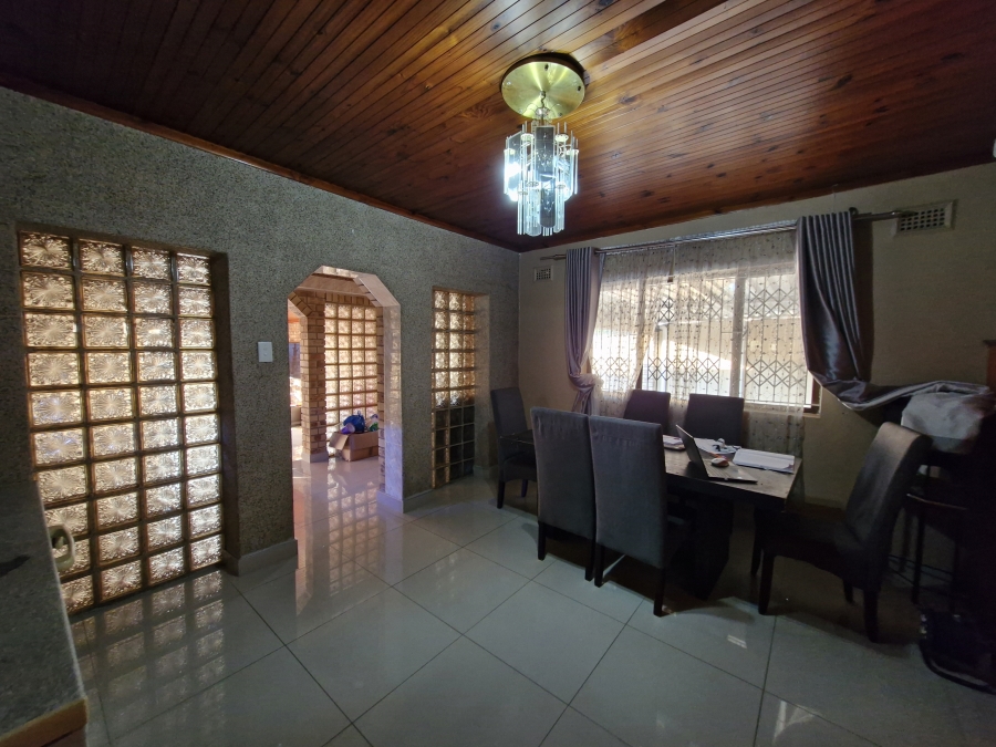 5 Bedroom Property for Sale in Umhlatuzana KwaZulu-Natal