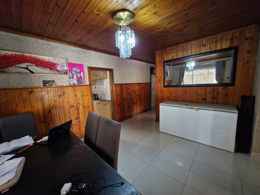 5 Bedroom Property for Sale in Umhlatuzana KwaZulu-Natal