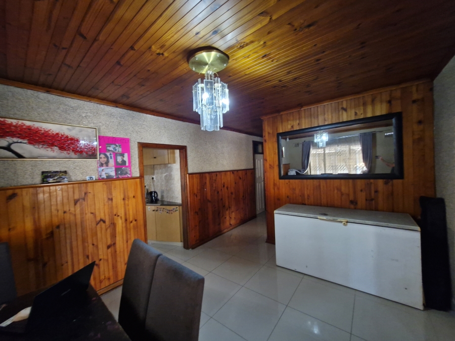 5 Bedroom Property for Sale in Umhlatuzana KwaZulu-Natal