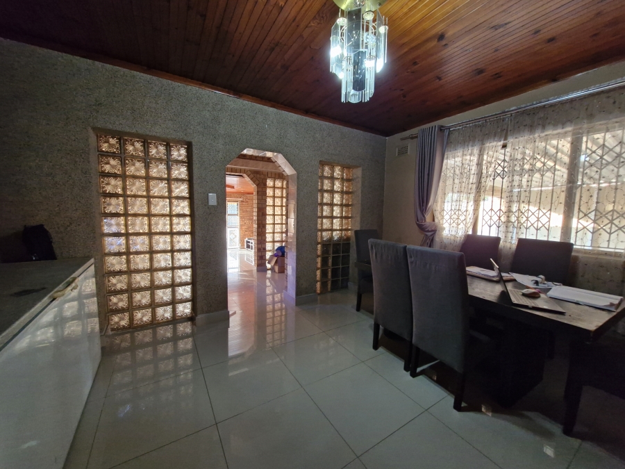 5 Bedroom Property for Sale in Umhlatuzana KwaZulu-Natal
