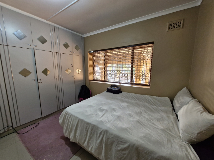 5 Bedroom Property for Sale in Umhlatuzana KwaZulu-Natal