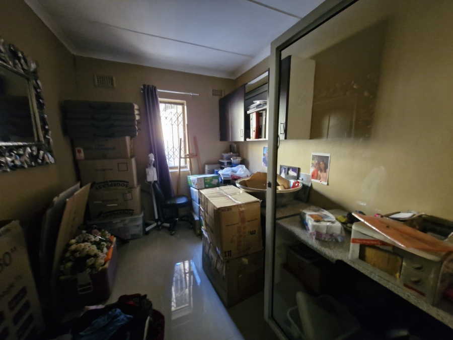 5 Bedroom Property for Sale in Umhlatuzana KwaZulu-Natal
