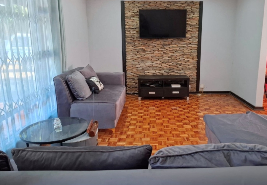 3 Bedroom Property for Sale in Westbrook KwaZulu-Natal
