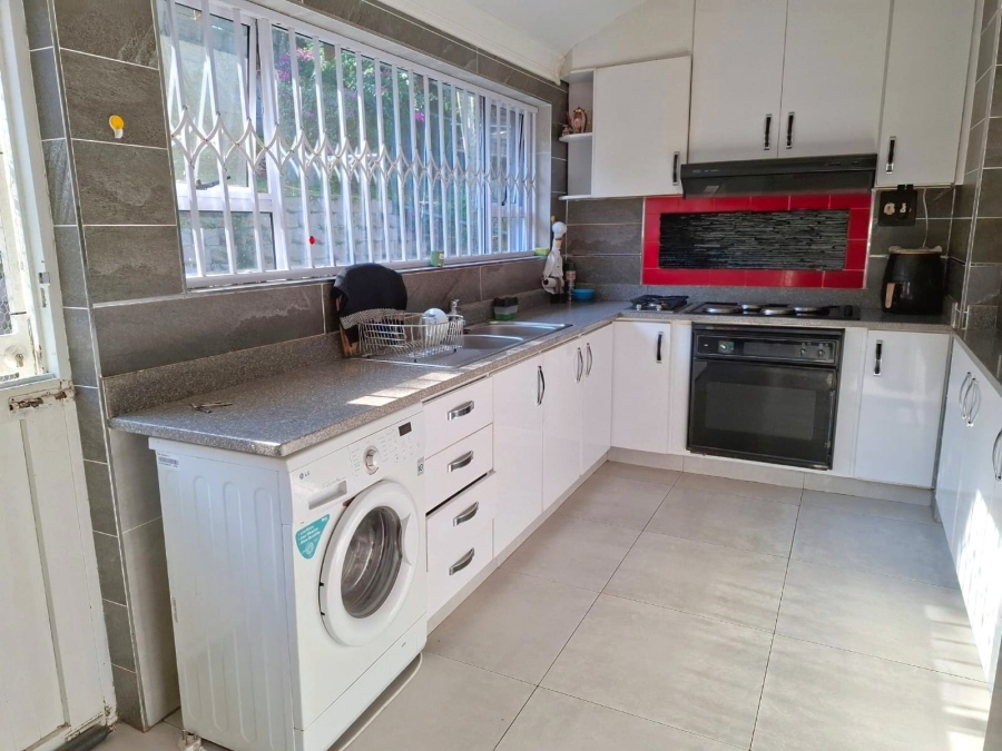 3 Bedroom Property for Sale in Westbrook KwaZulu-Natal