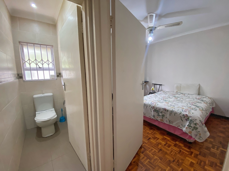 5 Bedroom Property for Sale in Westbrook KwaZulu-Natal