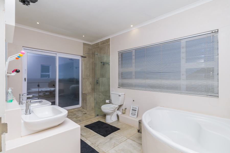 5 Bedroom Property for Sale in Zinkwazi Beach KwaZulu-Natal
