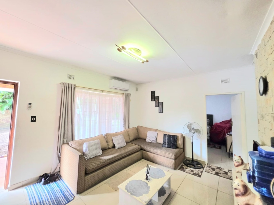 2 Bedroom Property for Sale in Birdswood KwaZulu-Natal