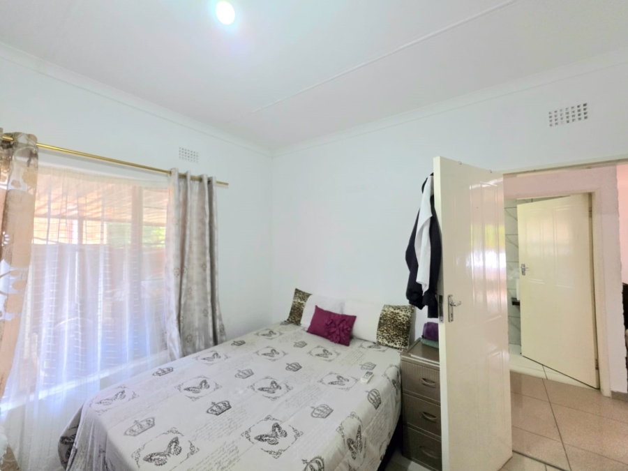 2 Bedroom Property for Sale in Birdswood KwaZulu-Natal