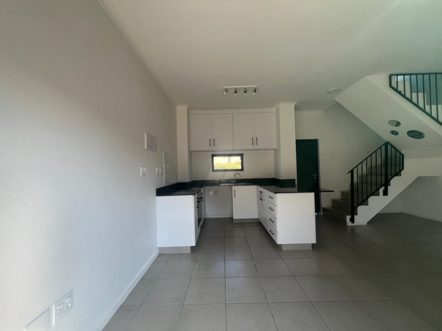To Let 2 Bedroom Property for Rent in Waterfall KwaZulu-Natal