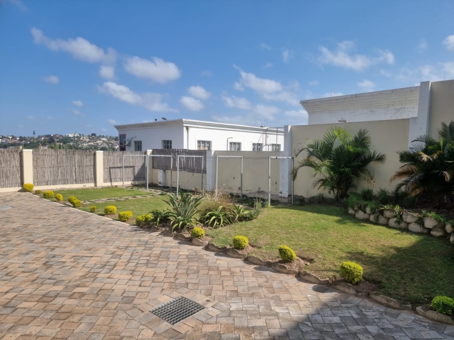 To Let 1 Bedroom Property for Rent in Mount Vernon KwaZulu-Natal