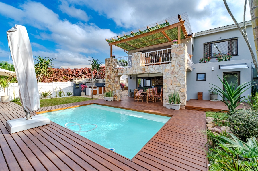 4 Bedroom Property for Sale in Salt Rock KwaZulu-Natal