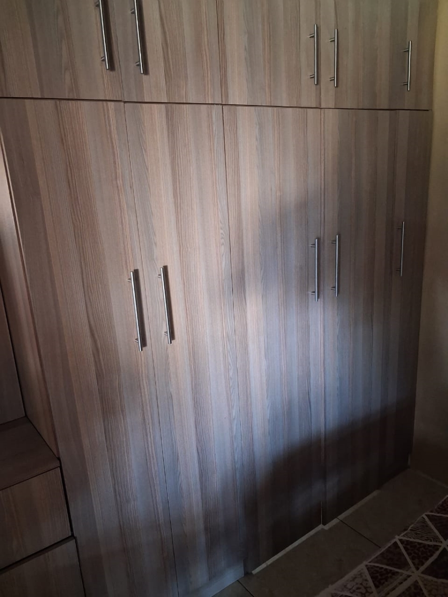 1 Bedroom Property for Sale in Brackenham KwaZulu-Natal