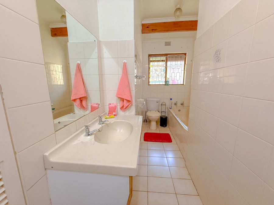 3 Bedroom Property for Sale in Nyala Park KwaZulu-Natal