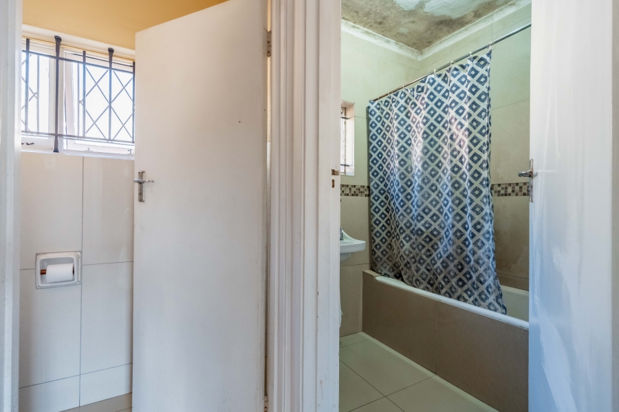 3 Bedroom Property for Sale in Highlands Hills KwaZulu-Natal