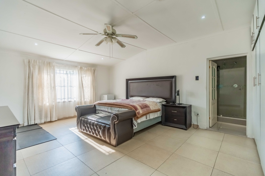 3 Bedroom Property for Sale in Highlands Hills KwaZulu-Natal