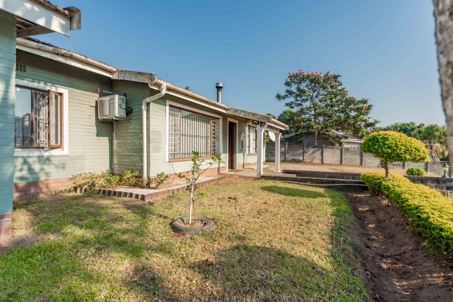 3 Bedroom Property for Sale in Highlands Hills KwaZulu-Natal