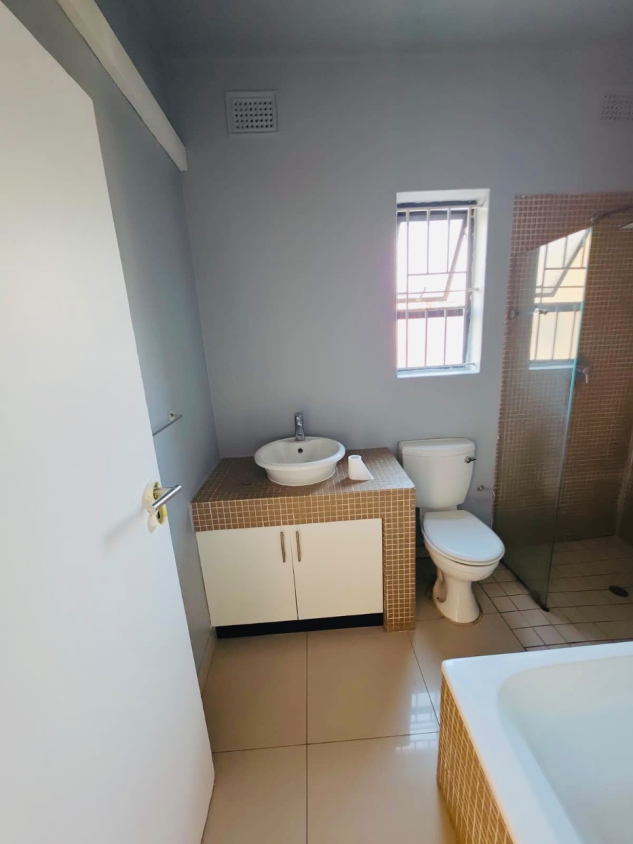 To Let 2 Bedroom Property for Rent in Windermere KwaZulu-Natal