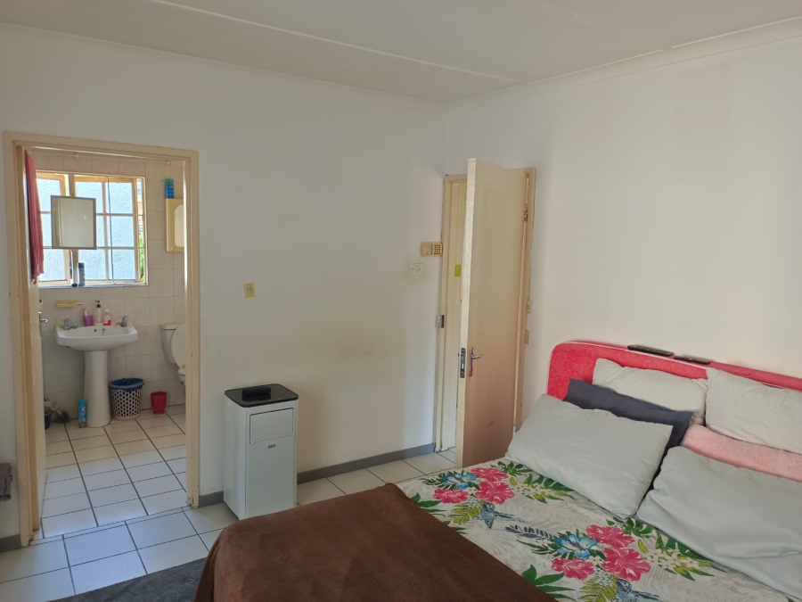 2 Bedroom Property for Sale in Scottsville KwaZulu-Natal