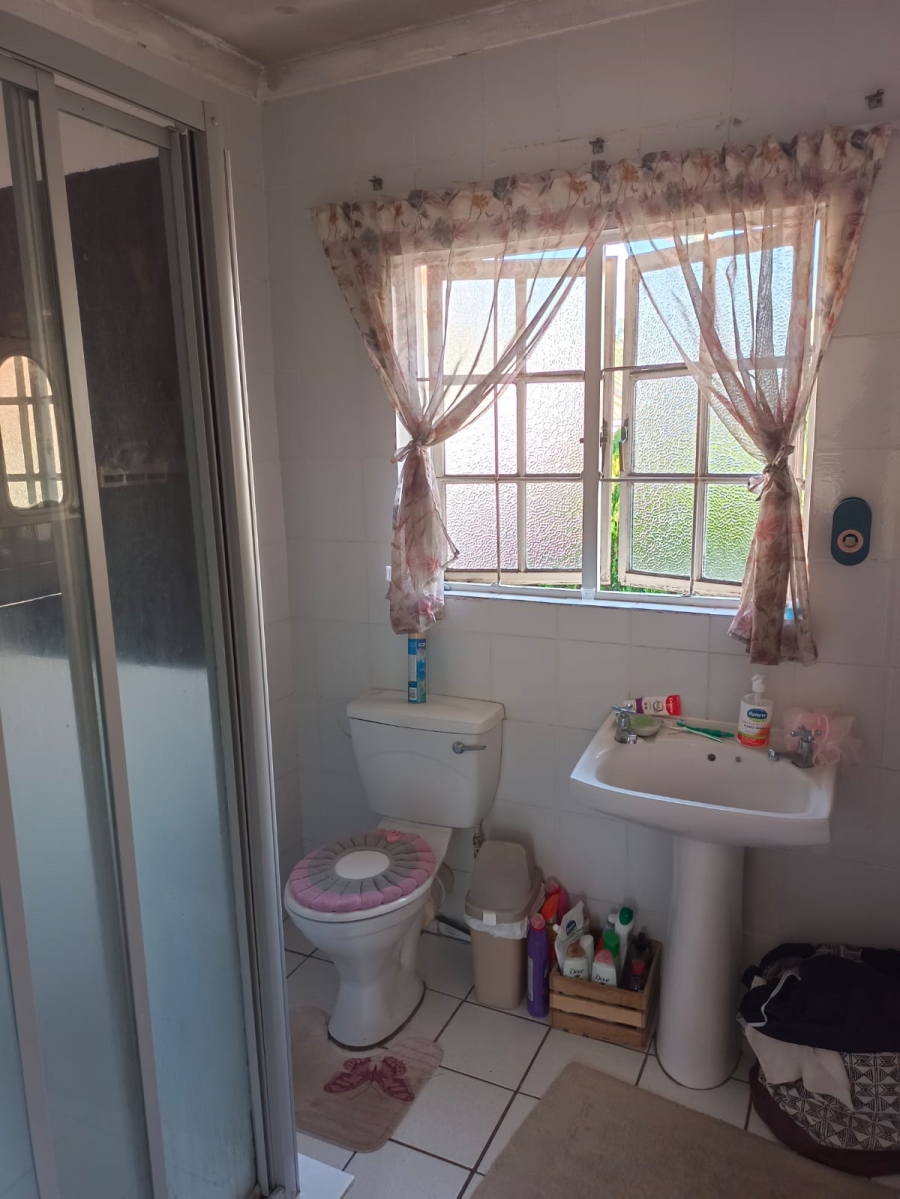 2 Bedroom Property for Sale in Scottsville KwaZulu-Natal