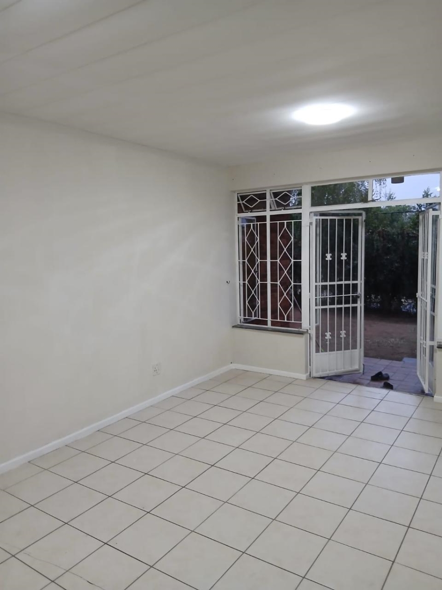 2 Bedroom Property for Sale in Scottsville KwaZulu-Natal