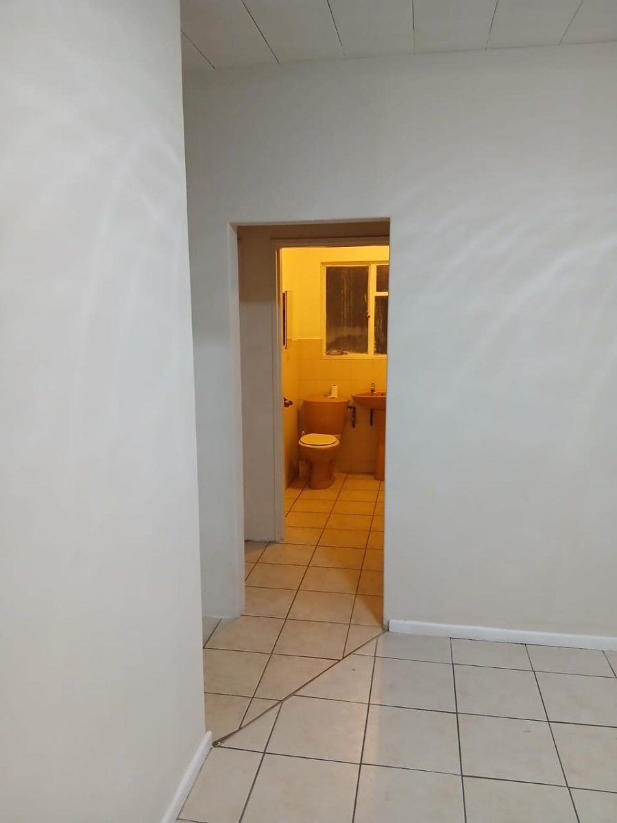 2 Bedroom Property for Sale in Scottsville KwaZulu-Natal