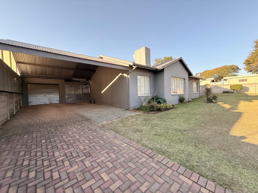 3 Bedroom Property for Sale in Sunnyridge KwaZulu-Natal