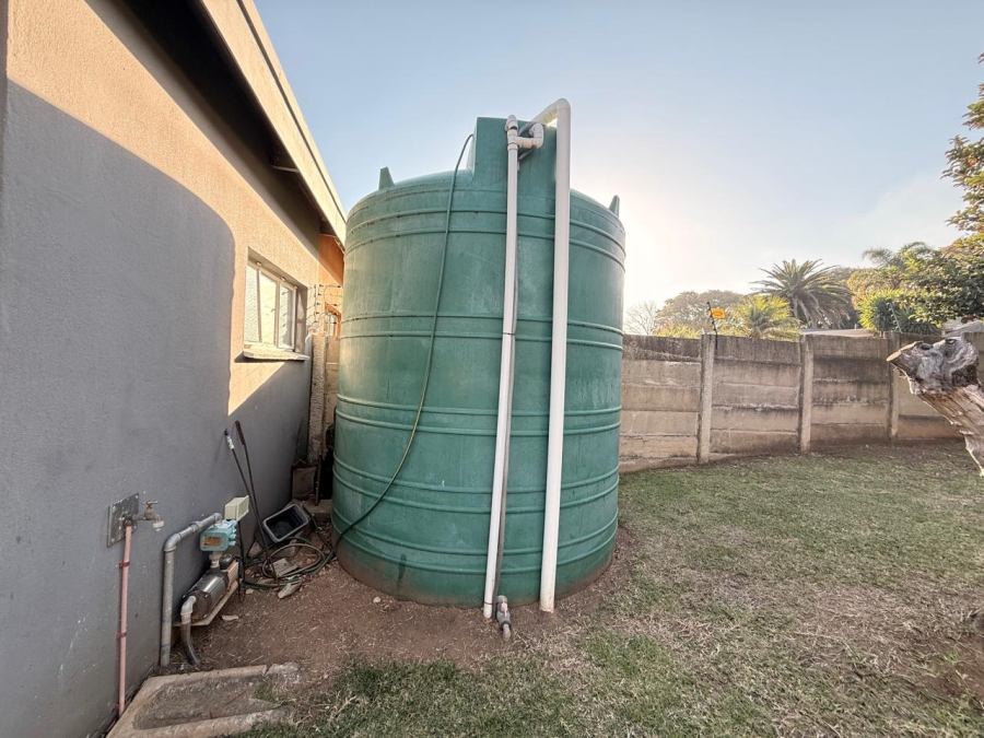 3 Bedroom Property for Sale in Sunnyridge KwaZulu-Natal