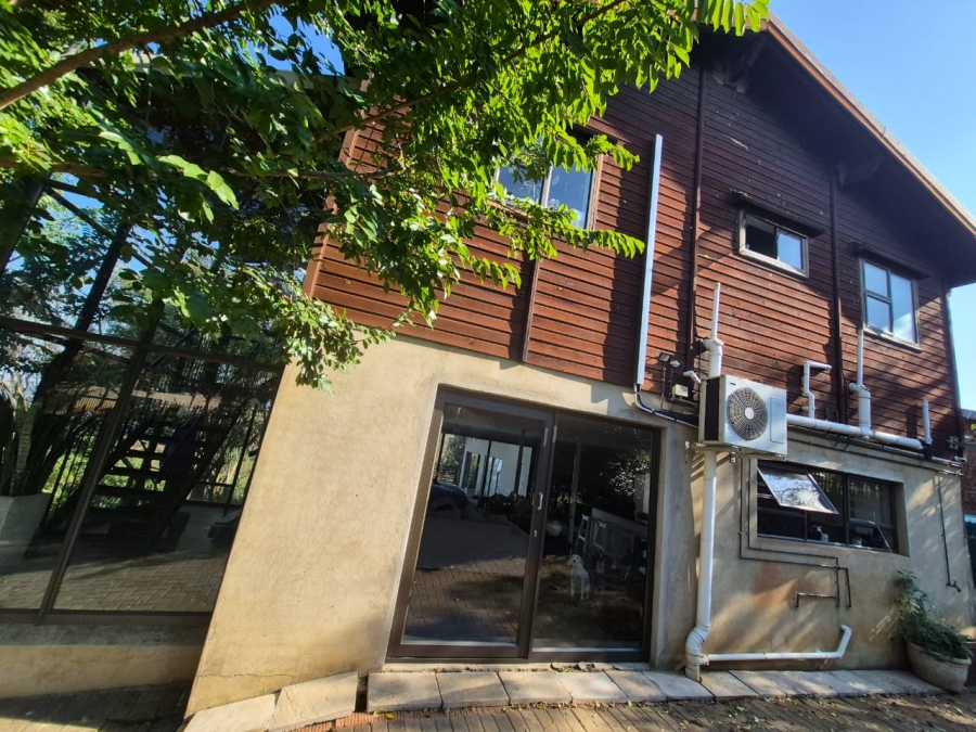 5 Bedroom Property for Sale in Signal Hill KwaZulu-Natal