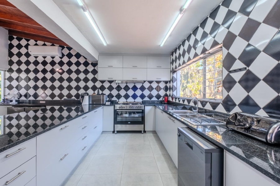 4 Bedroom Property for Sale in Umhlanga KwaZulu-Natal