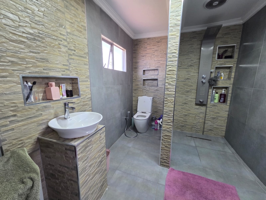 4 Bedroom Property for Sale in Bluff KwaZulu-Natal