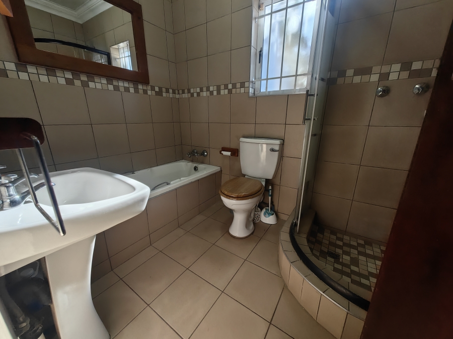 2 Bedroom Property for Sale in Scottburgh Central KwaZulu-Natal