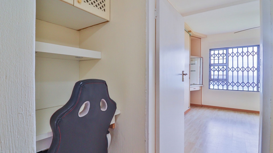 2 Bedroom Property for Sale in Amanzimtoti KwaZulu-Natal