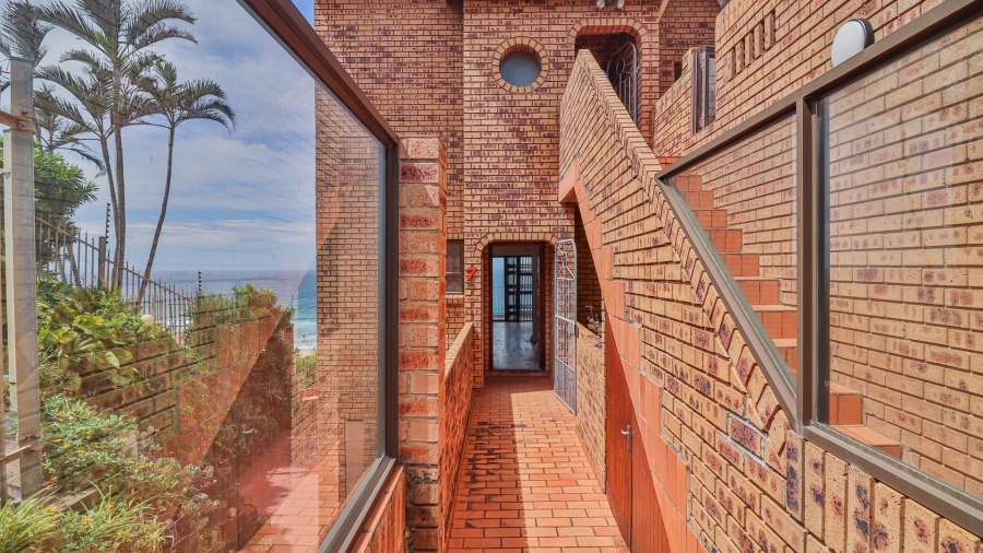 2 Bedroom Property for Sale in Amanzimtoti KwaZulu-Natal