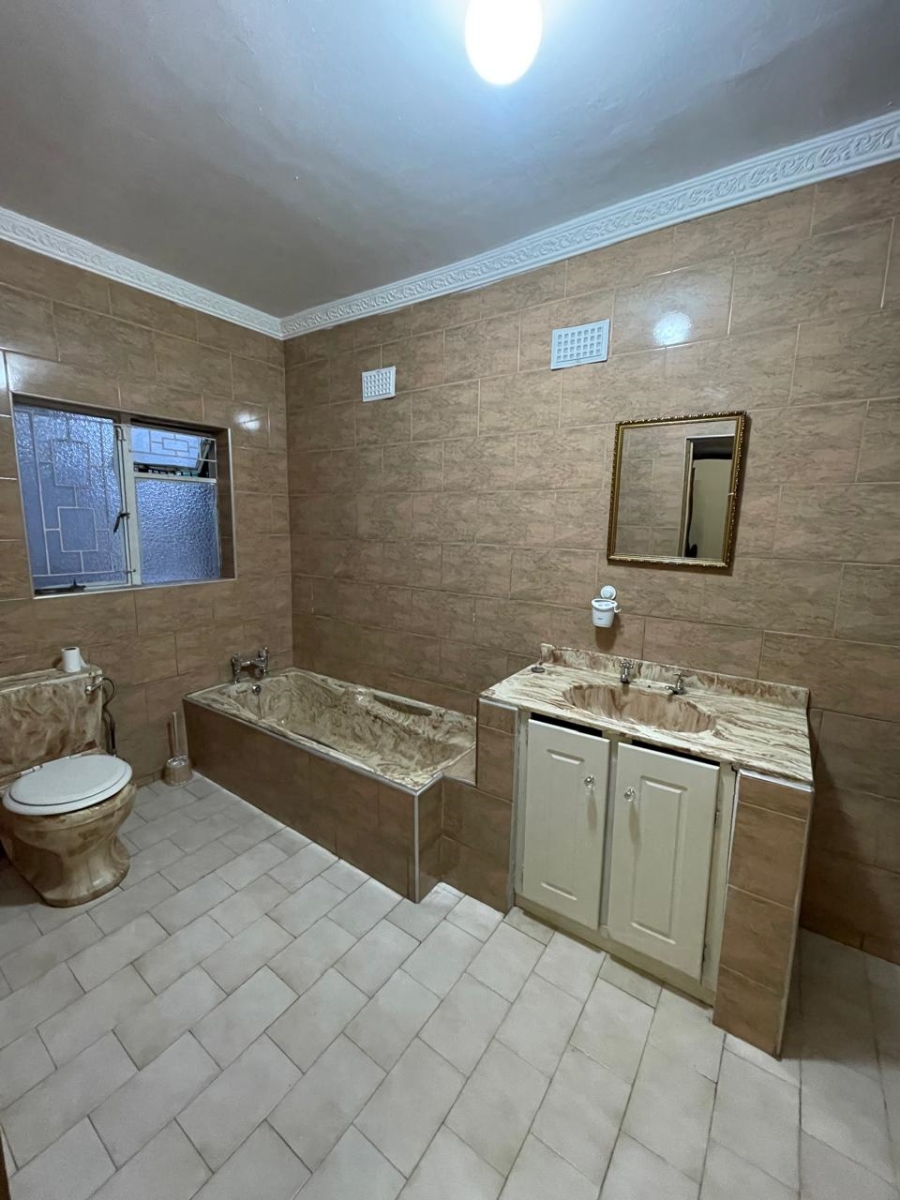 5 Bedroom Property for Sale in Allandale KwaZulu-Natal