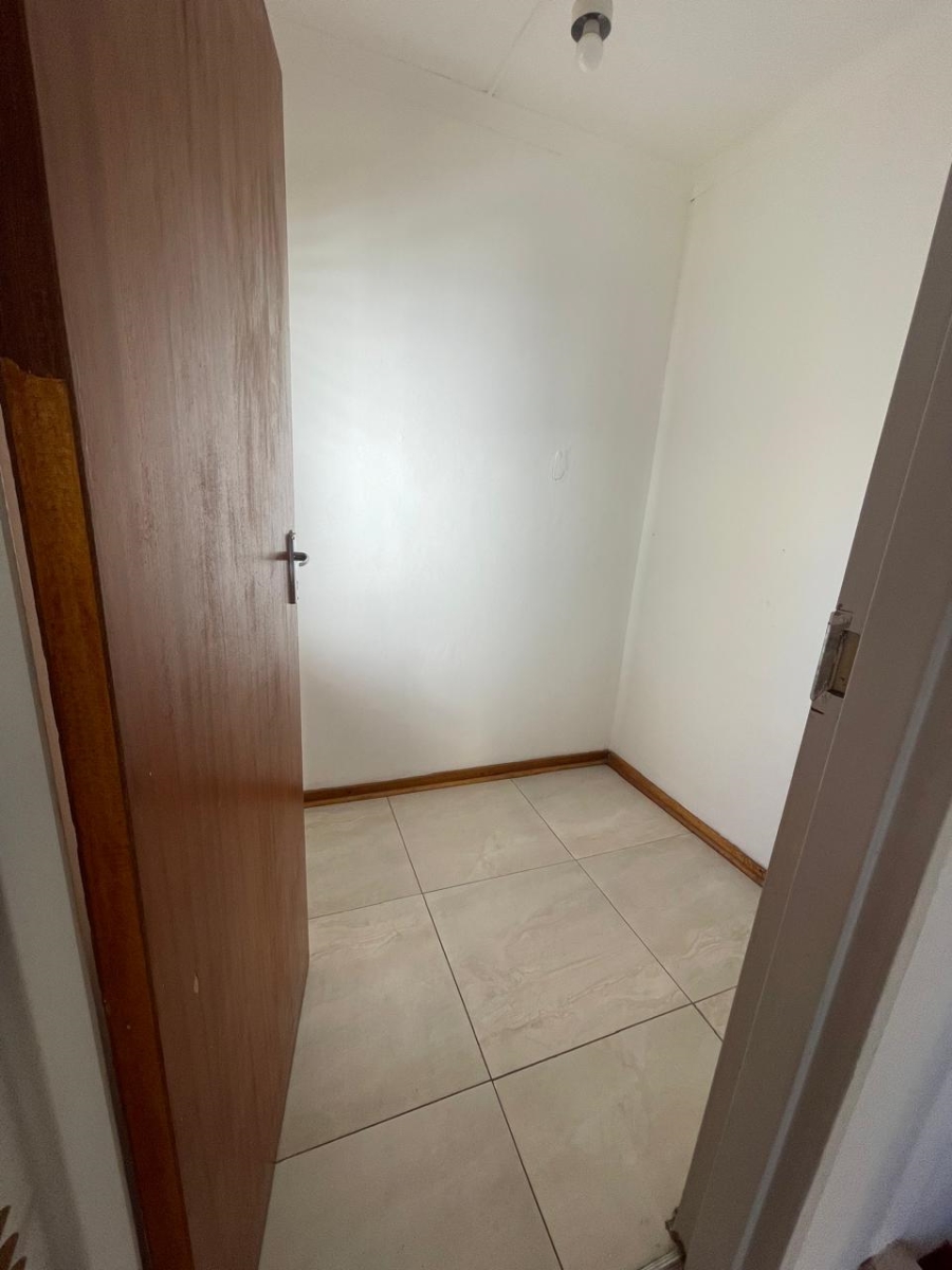 5 Bedroom Property for Sale in Allandale KwaZulu-Natal