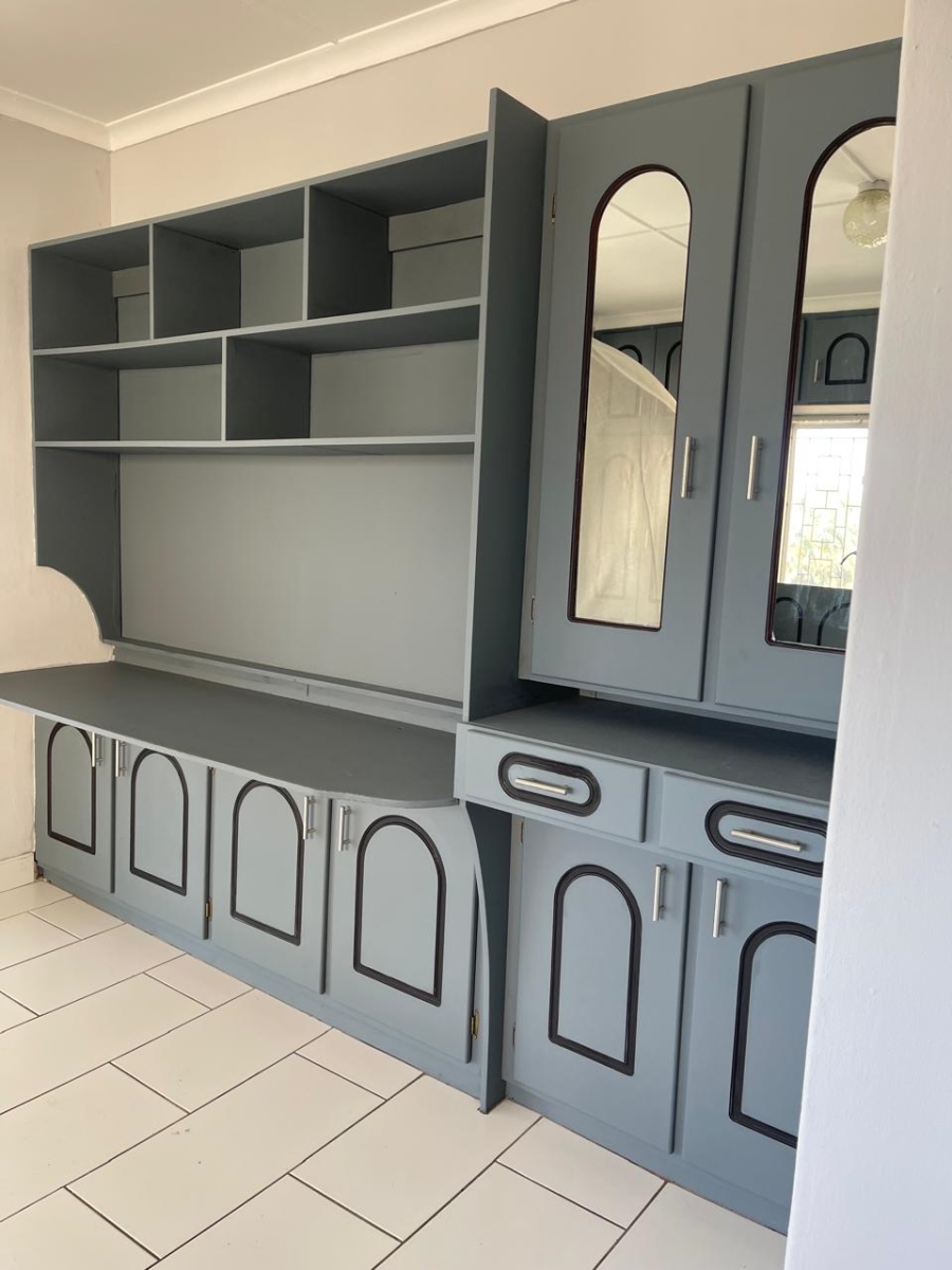 5 Bedroom Property for Sale in Allandale KwaZulu-Natal
