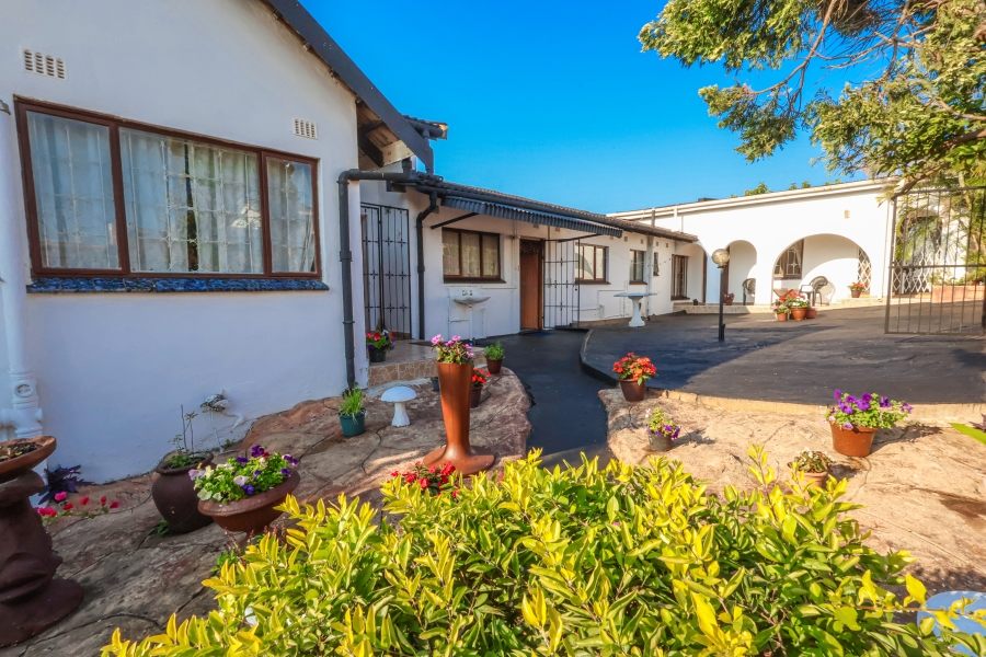 6 Bedroom Property for Sale in Everest Heights KwaZulu-Natal