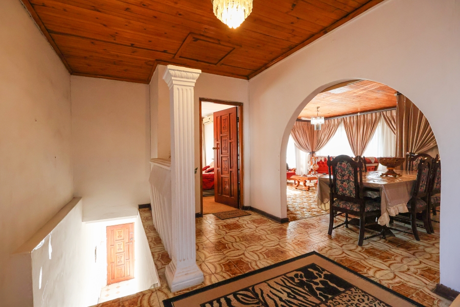 6 Bedroom Property for Sale in Everest Heights KwaZulu-Natal