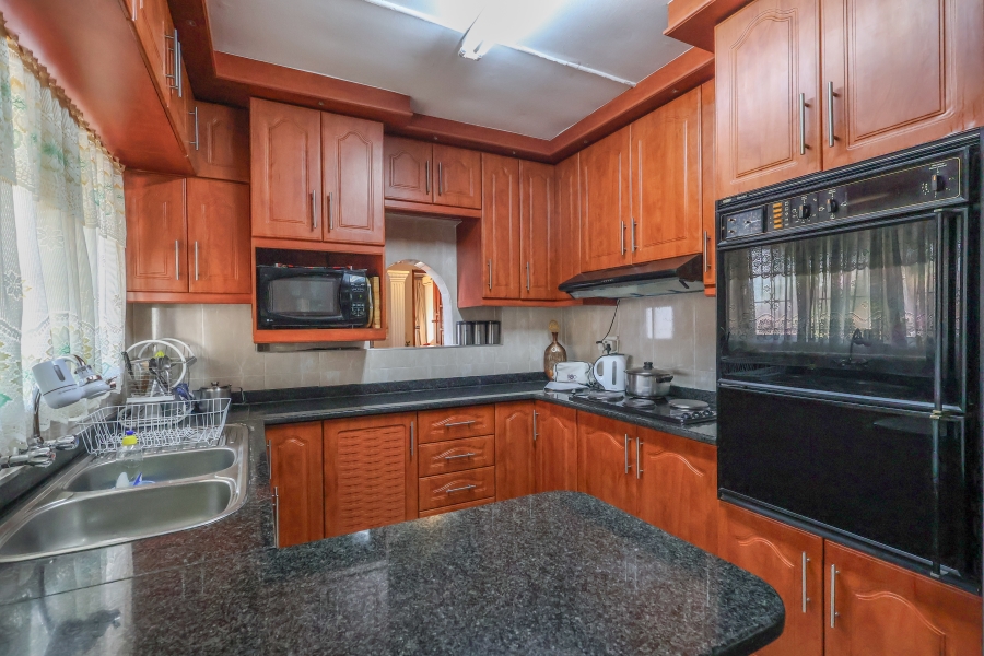 6 Bedroom Property for Sale in Everest Heights KwaZulu-Natal