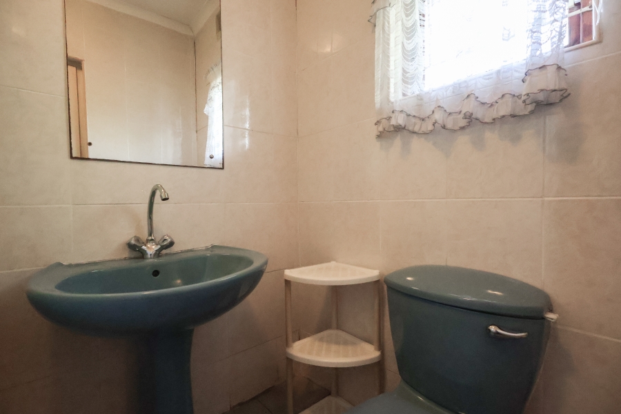 6 Bedroom Property for Sale in Everest Heights KwaZulu-Natal