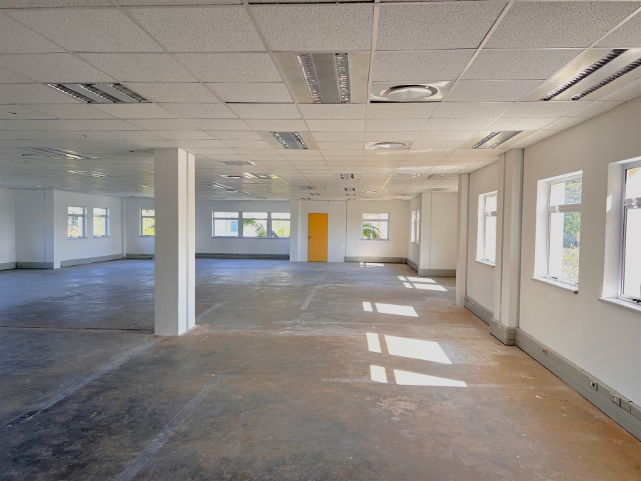 To Let Commercial Property for Rent in Edgemount Estate KwaZulu-Natal
