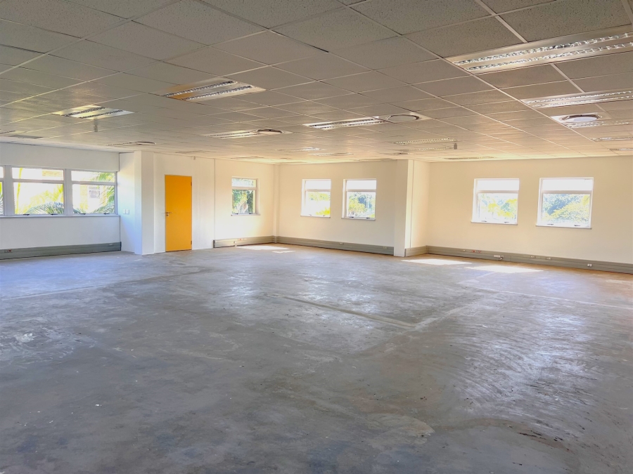 To Let Commercial Property for Rent in Edgemount Estate KwaZulu-Natal