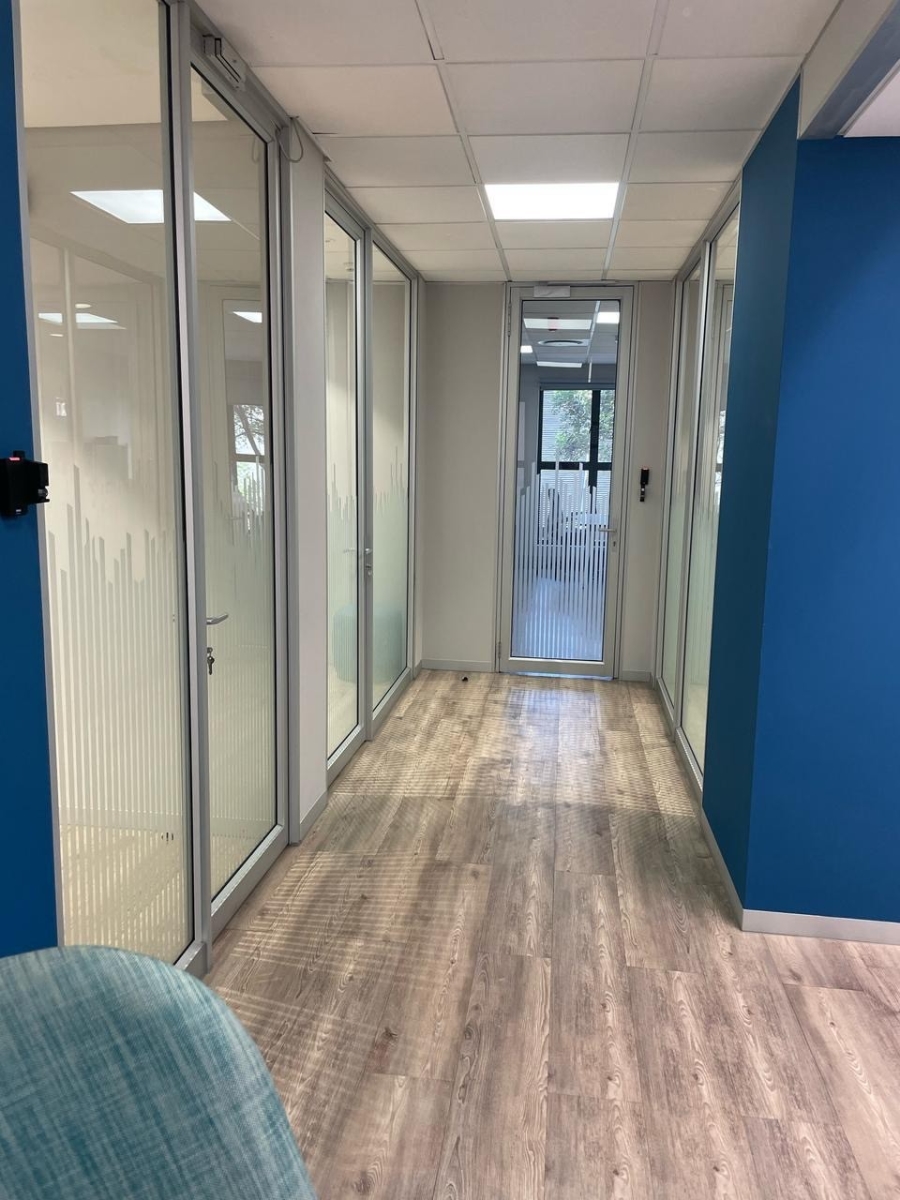 To Let Commercial Property for Rent in Umhlanga Ridge KwaZulu-Natal