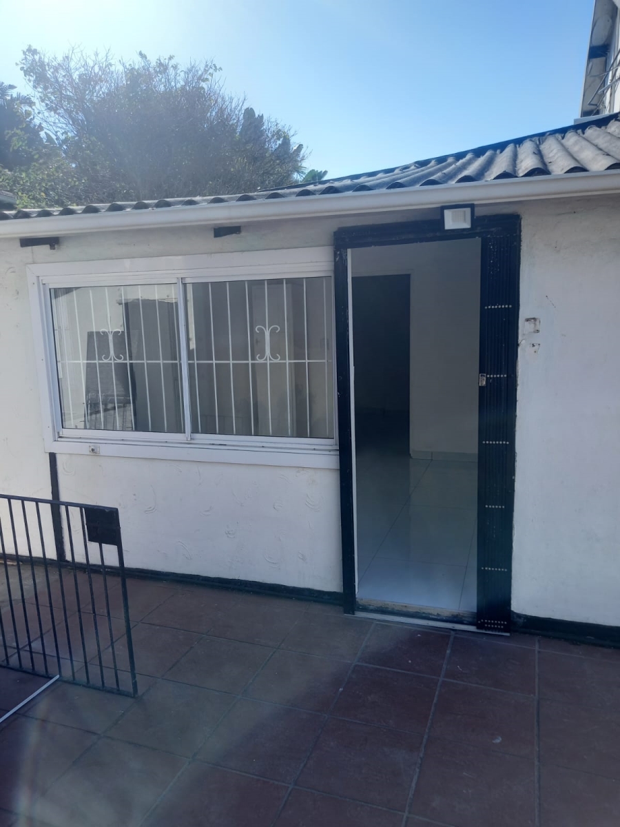 1 Bedroom Property for Sale in Brighton Beach KwaZulu-Natal