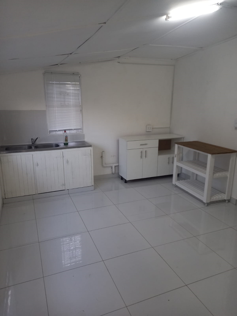 1 Bedroom Property for Sale in Brighton Beach KwaZulu-Natal
