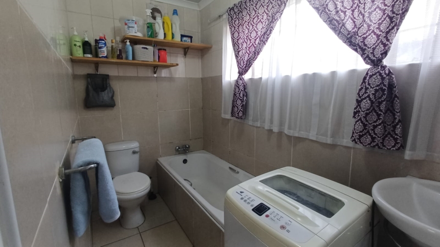 3 Bedroom Property for Sale in Woodlands KwaZulu-Natal