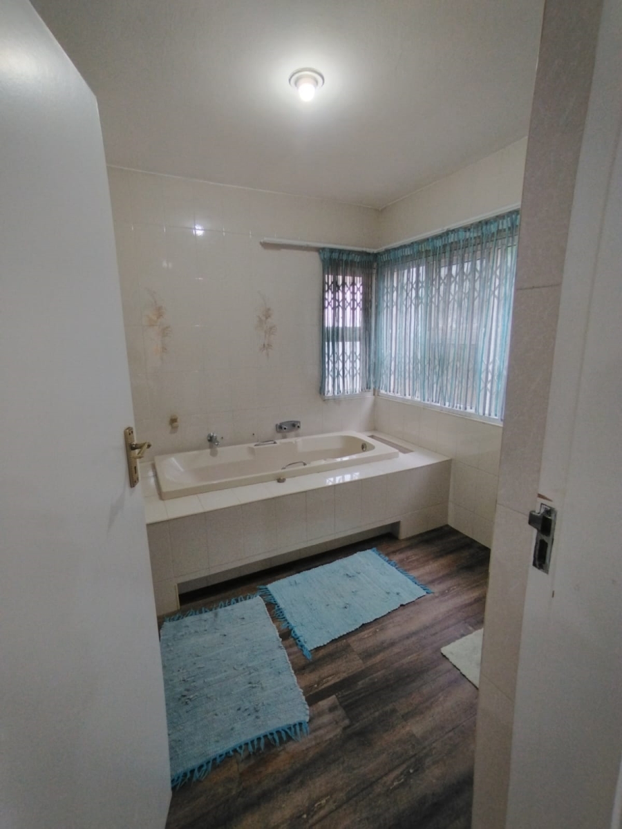 4 Bedroom Property for Sale in Ballito Central KwaZulu-Natal