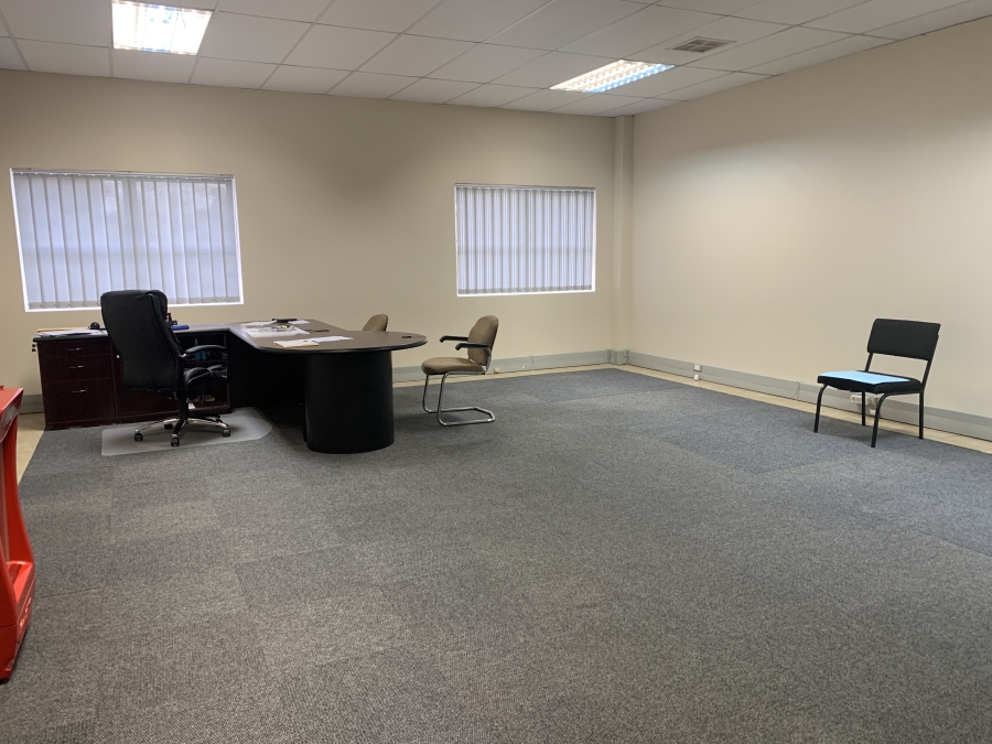 To Let Commercial Property for Rent in Edgemount Estate KwaZulu-Natal