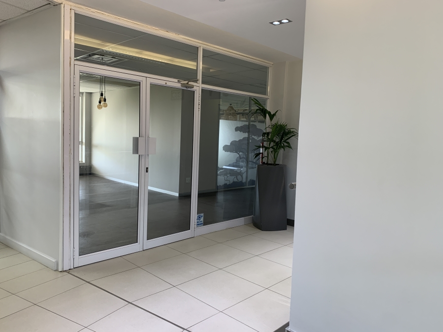 To Let Commercial Property for Rent in La Lucia KwaZulu-Natal