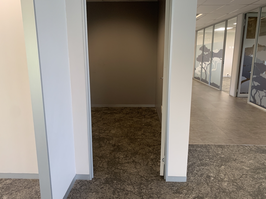 To Let Commercial Property for Rent in La Lucia KwaZulu-Natal